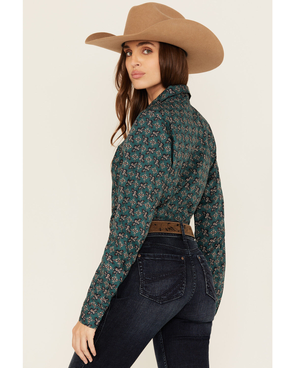 Cinch Women's Paisley Print Long Sleeve Button-Down Western Shirt