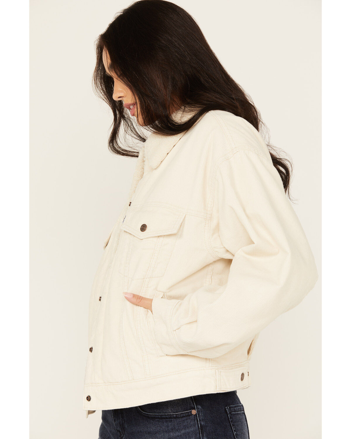 Levi's Women's 90's Corduroy Sherpa Trucker Jacket