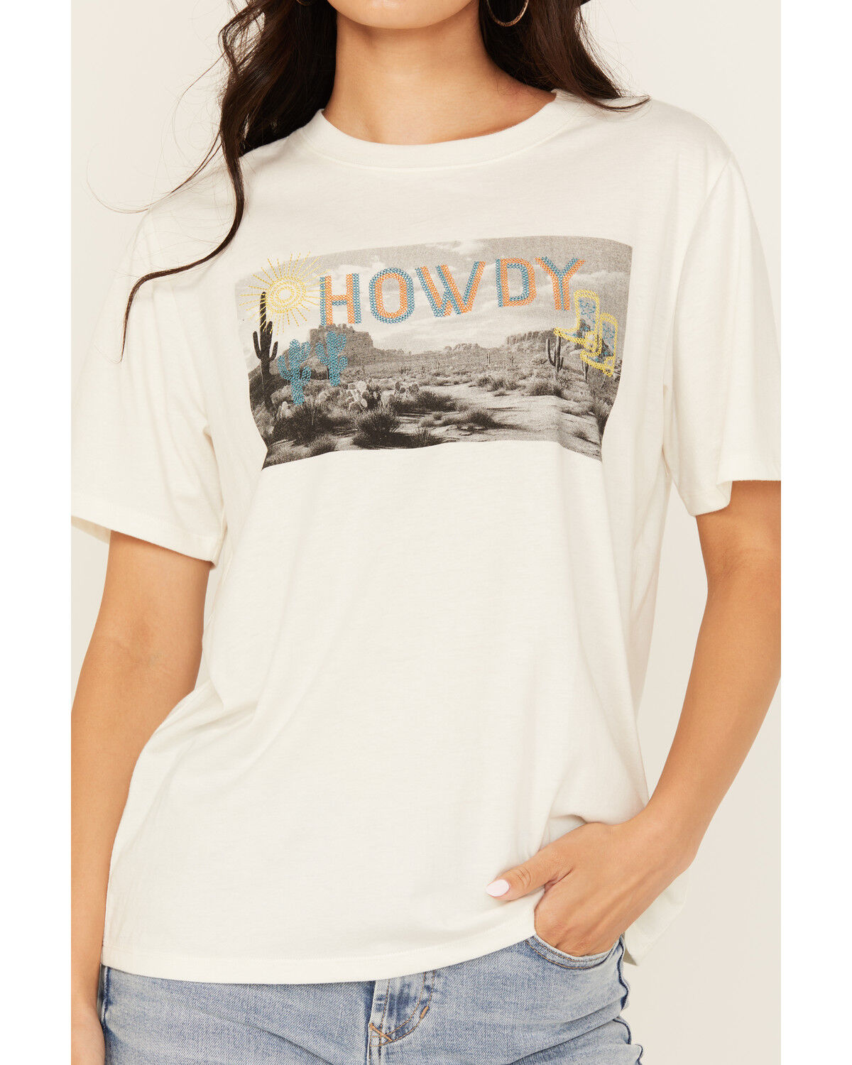 Shyanne Women's Howdy Photo Short Sleeve Graphic Tee