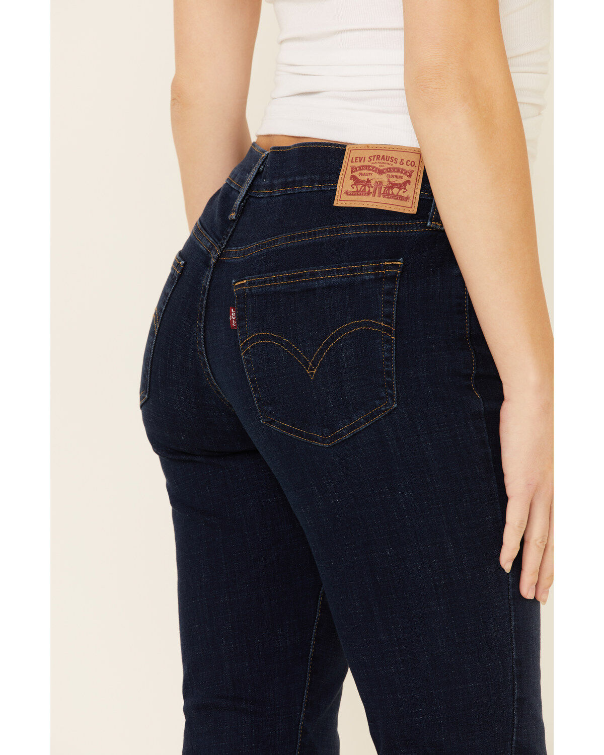 Levi's Women's Dark Wash Cobalt Obedience Boyfriend Crop Jeans