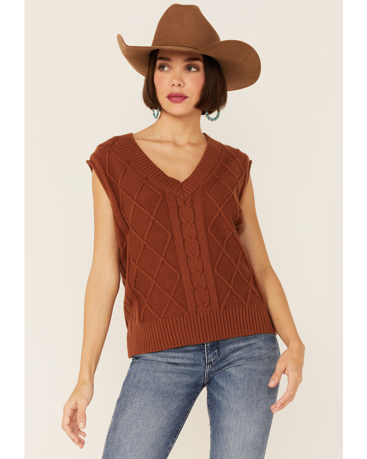 Callahan Women's Crème Cable Pullover Chelle Vest