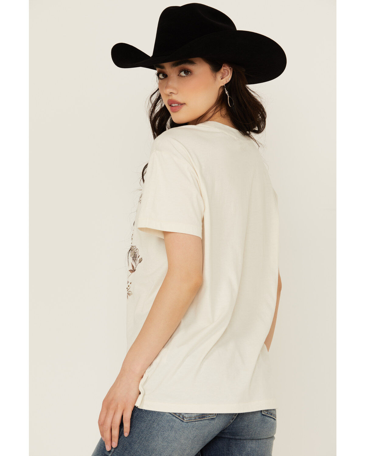 Shyanne Women's Bison Short Sleeve Graphic Tee