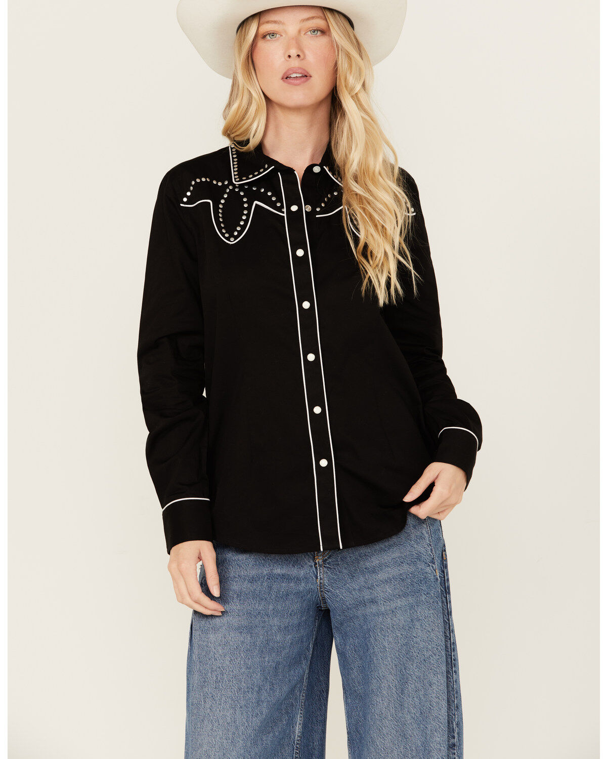 Panhandle Women's Retro Studded Long Sleeve Snap Western Shirt