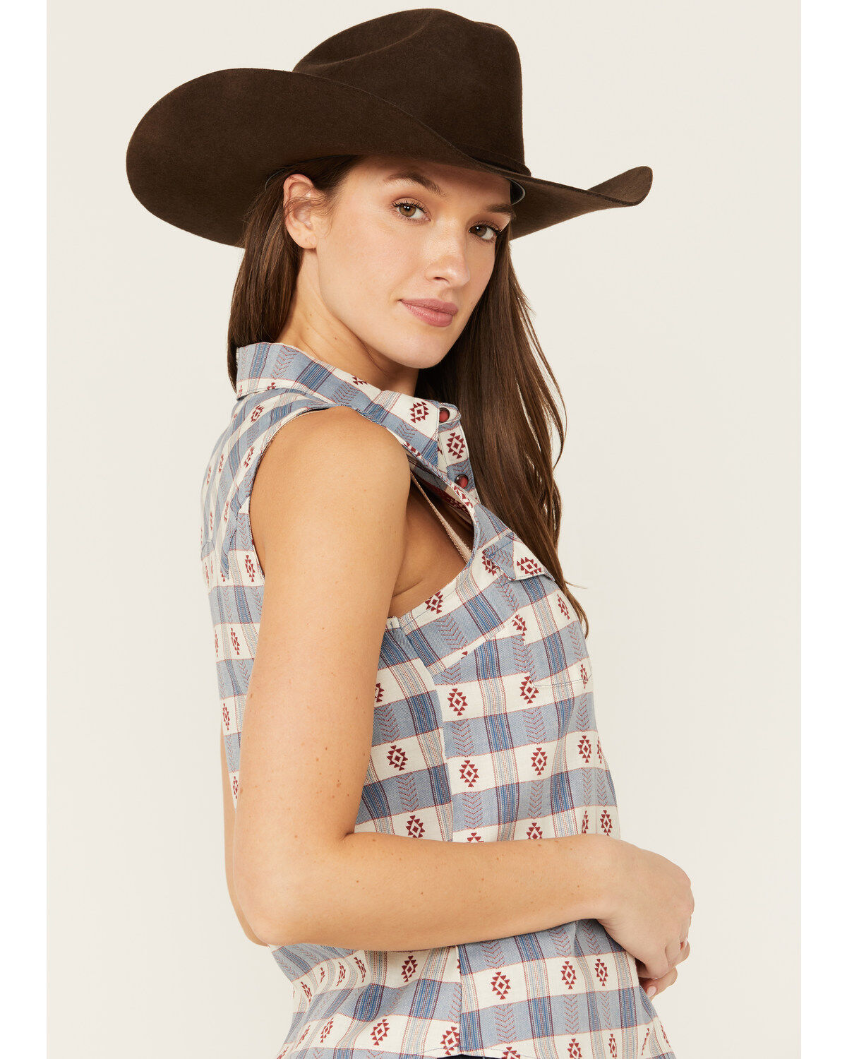 Shyanne Women's Casper Checkered Print Sleeveless Pearl Snap Western Shirt