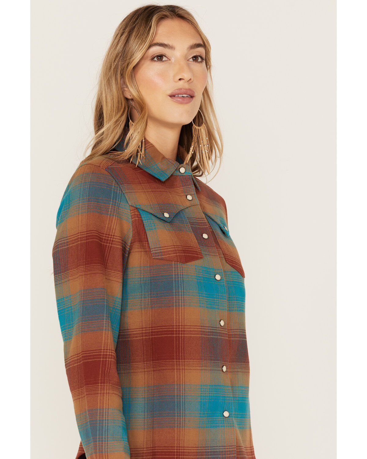 Idyllwind Women's Ombre Plaid Print Long Sleeve Snap Western Shirt