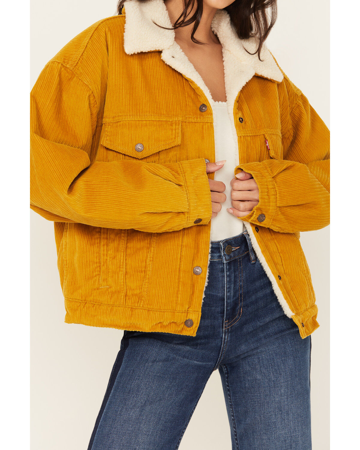 Levi's Women's 90's Corduroy Sherpa Trucker Jacket
