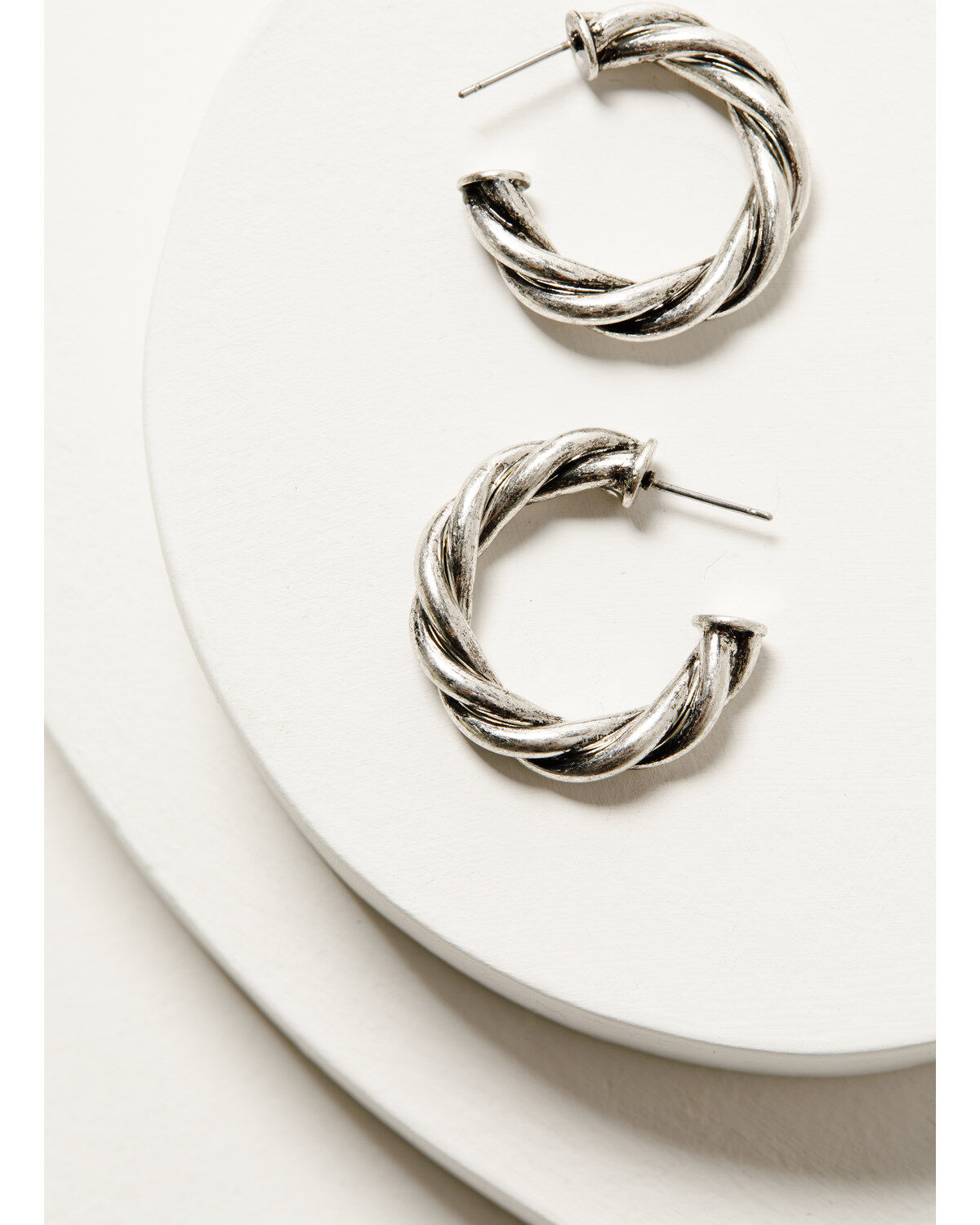 Shyanne Women's Heritage Valley Twisted Hoop Earring Set - 2 Piece