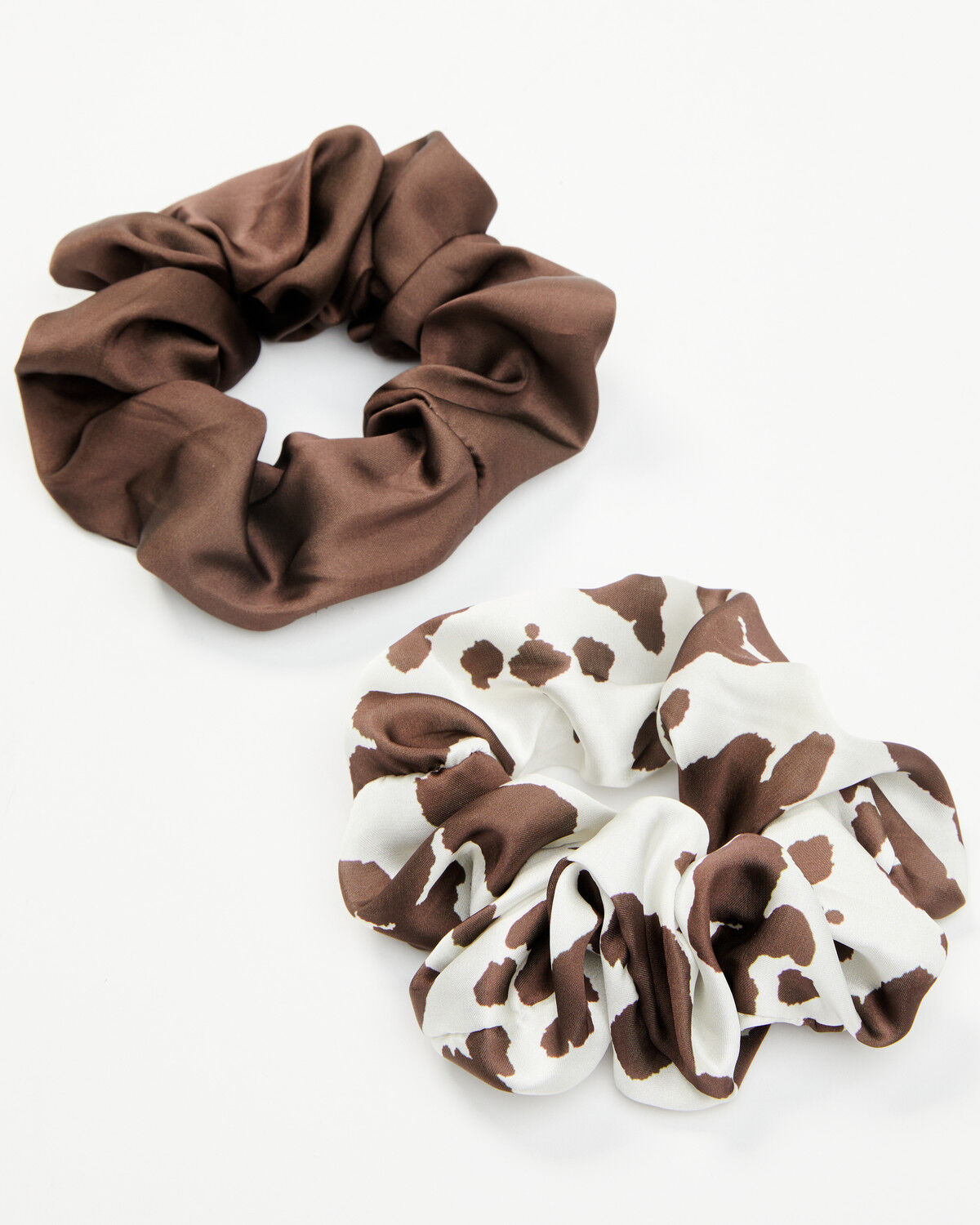 Idyllwind Women's Palmetto Cow Print Oversized Scrunchie Set - 2 Piece