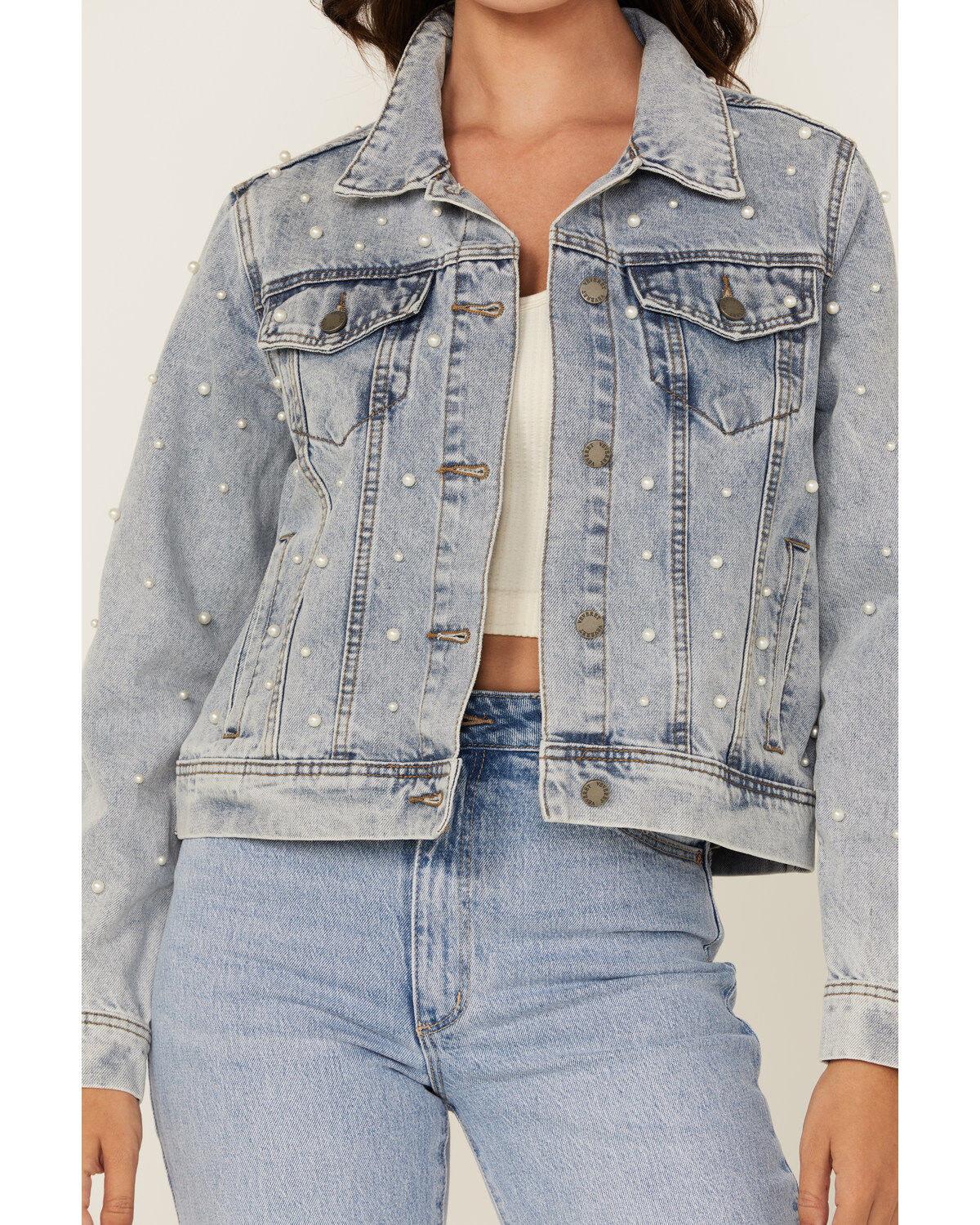 Veveret Women's Pearl Light Wash Denim Jacket