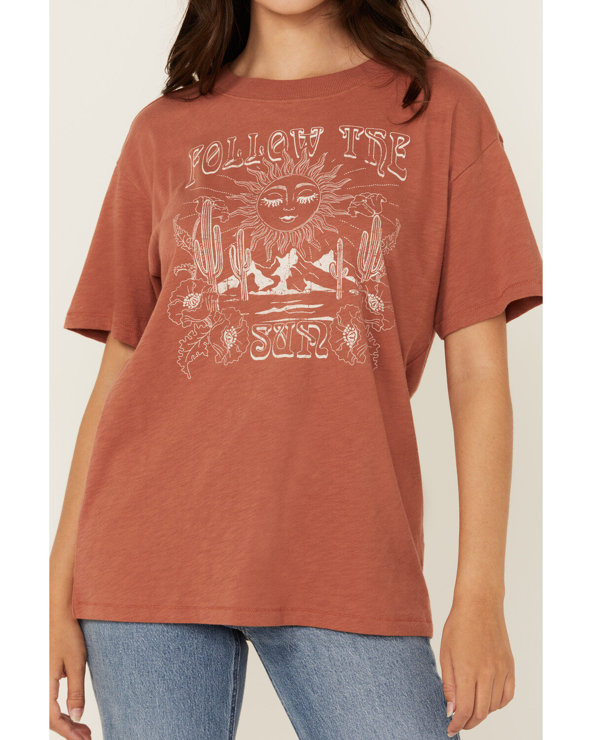 Shyanne Women's Follow The Sun Women's Short Sleeve Graphic Tee