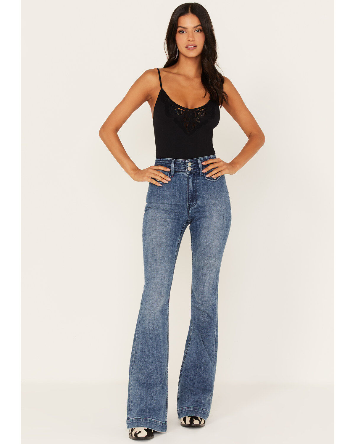 Idyllwind Women's Edge Hill Medium Wash High Rise Outlaw Flare Jeans