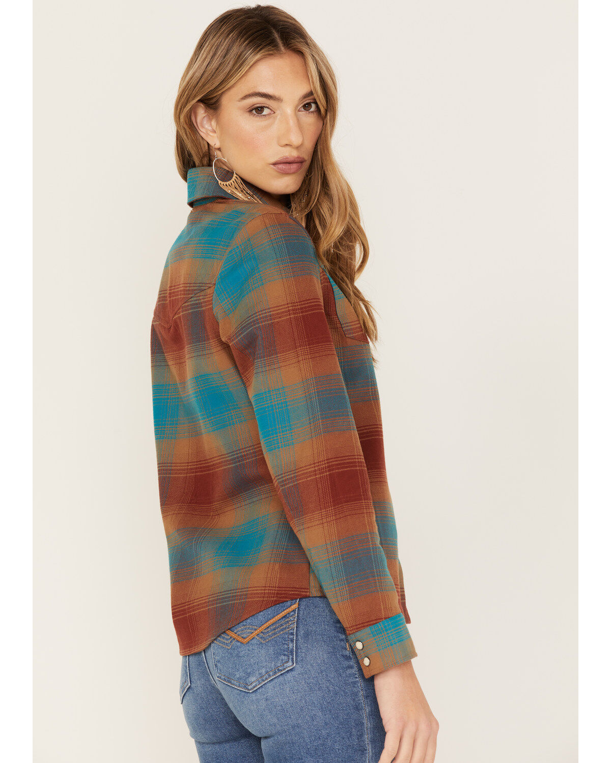 Idyllwind Women's Ombre Plaid Print Long Sleeve Snap Western Shirt