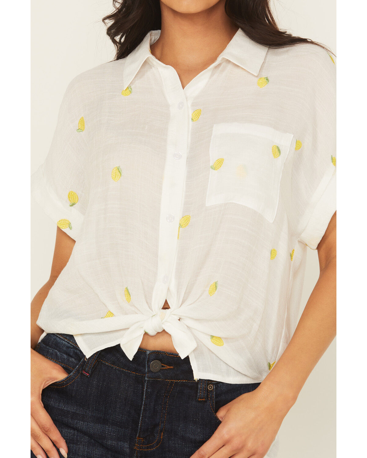 June & Hudson Women's Lemon Embroidered Short Sleeve Tie-Front Top