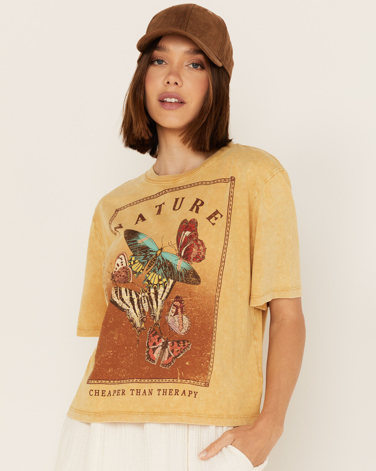 Cleo + Wolf Women's Nature Is Therapy Graphic Tee