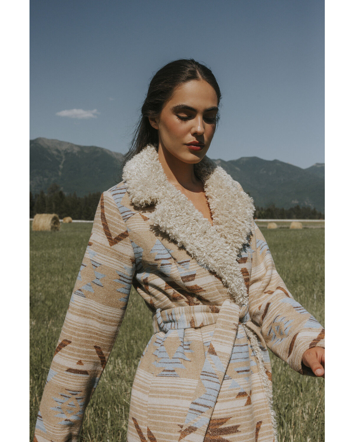 Idyllwind Women's Lynn Southwestern Print Fur Collar Shacket