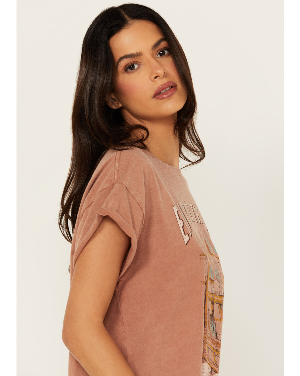 Cleo + Wolf Women's Enjoying The View Relaxed Short Sleeve Graphic Tee