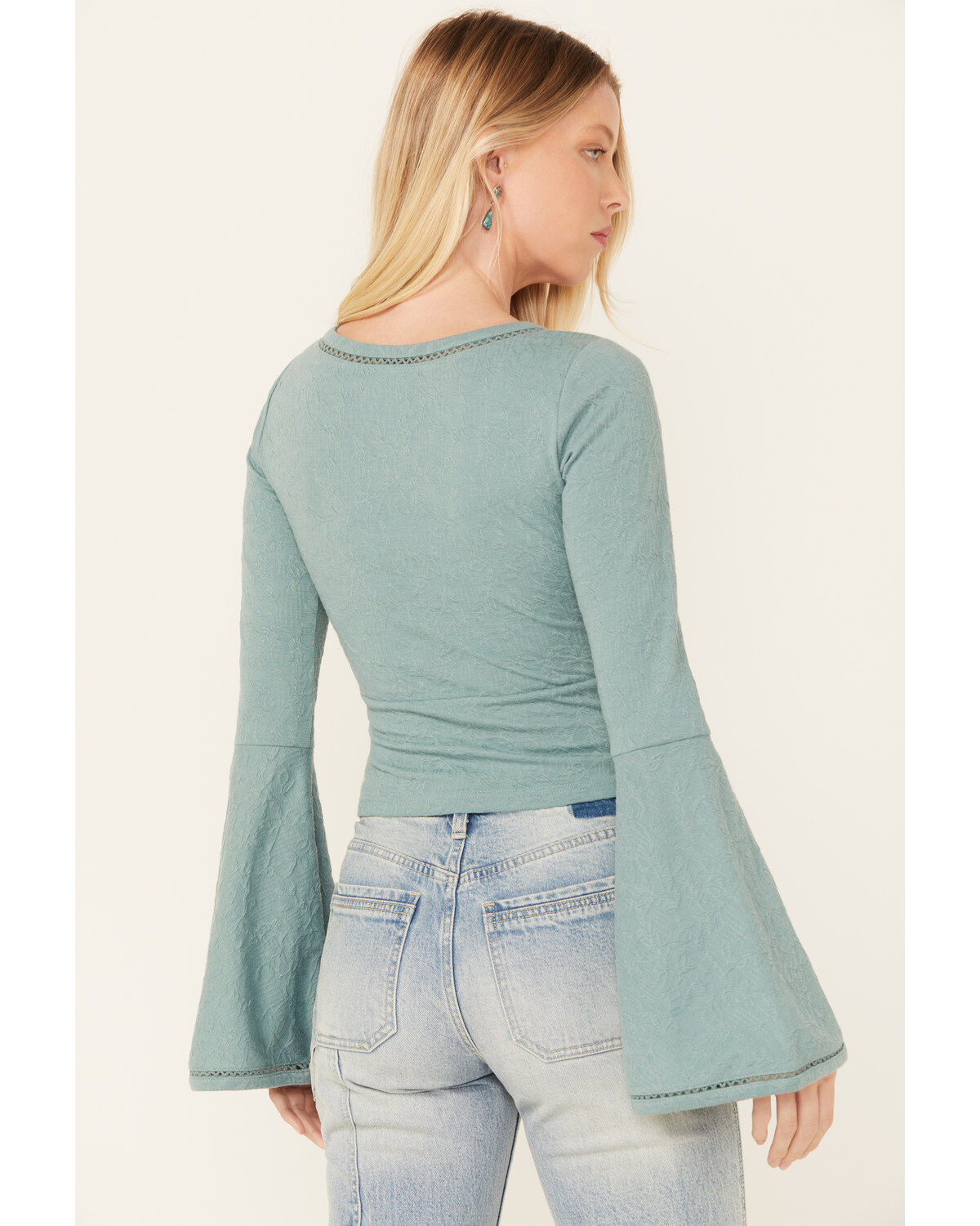 Shyanne Women's Twist Front Flare Sleeve Cropped Top