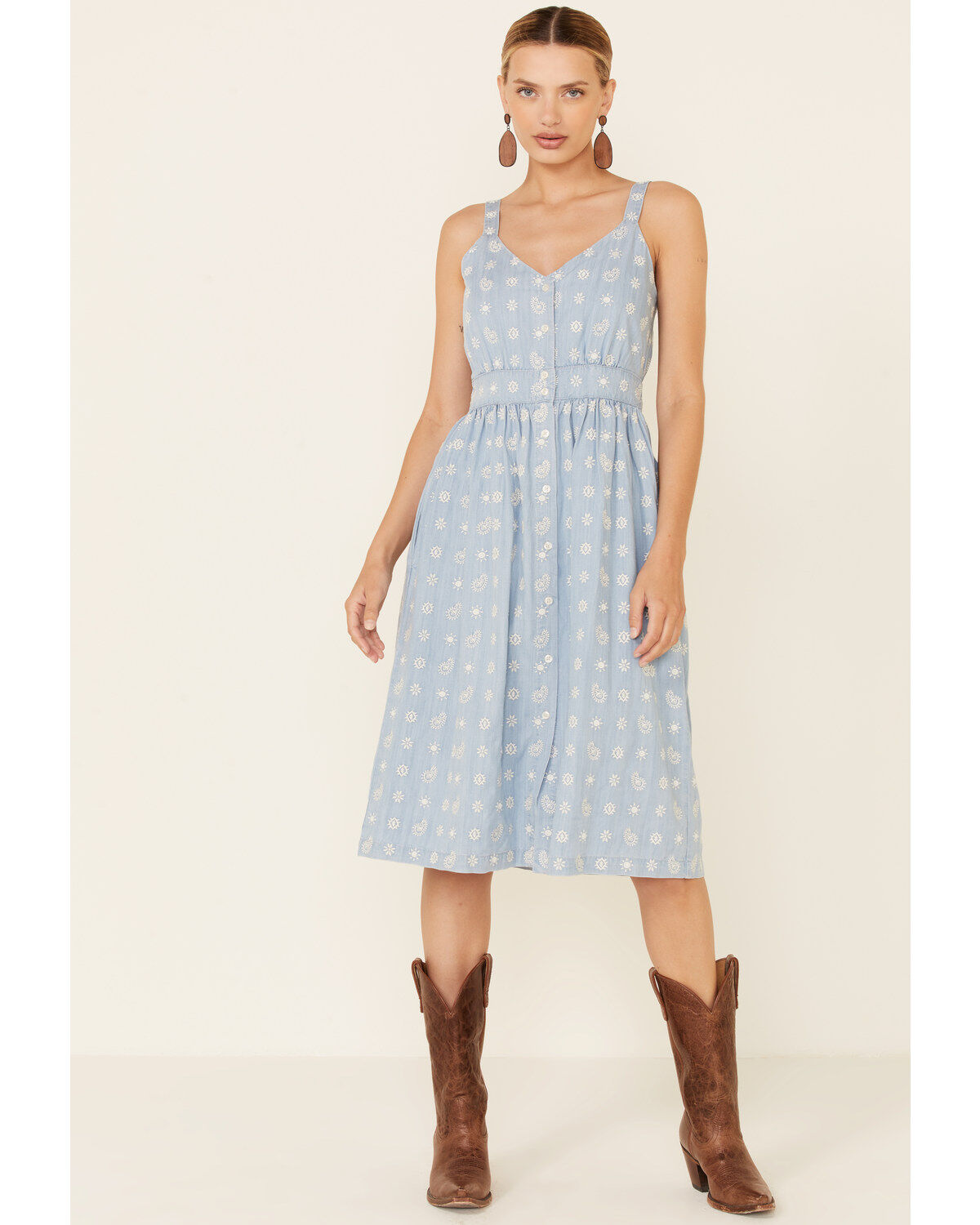 Stetson Women's Embroidered Button Front Midi Dress
