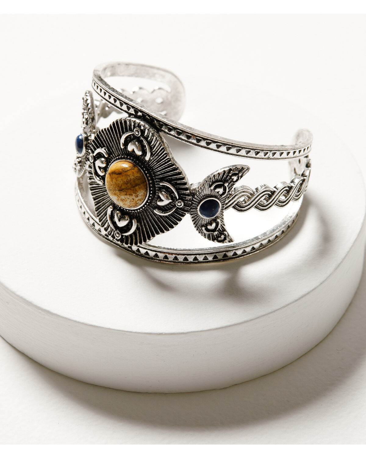 Shyanne Women's Monument Valley Silver Medallion Cuff Bracelet