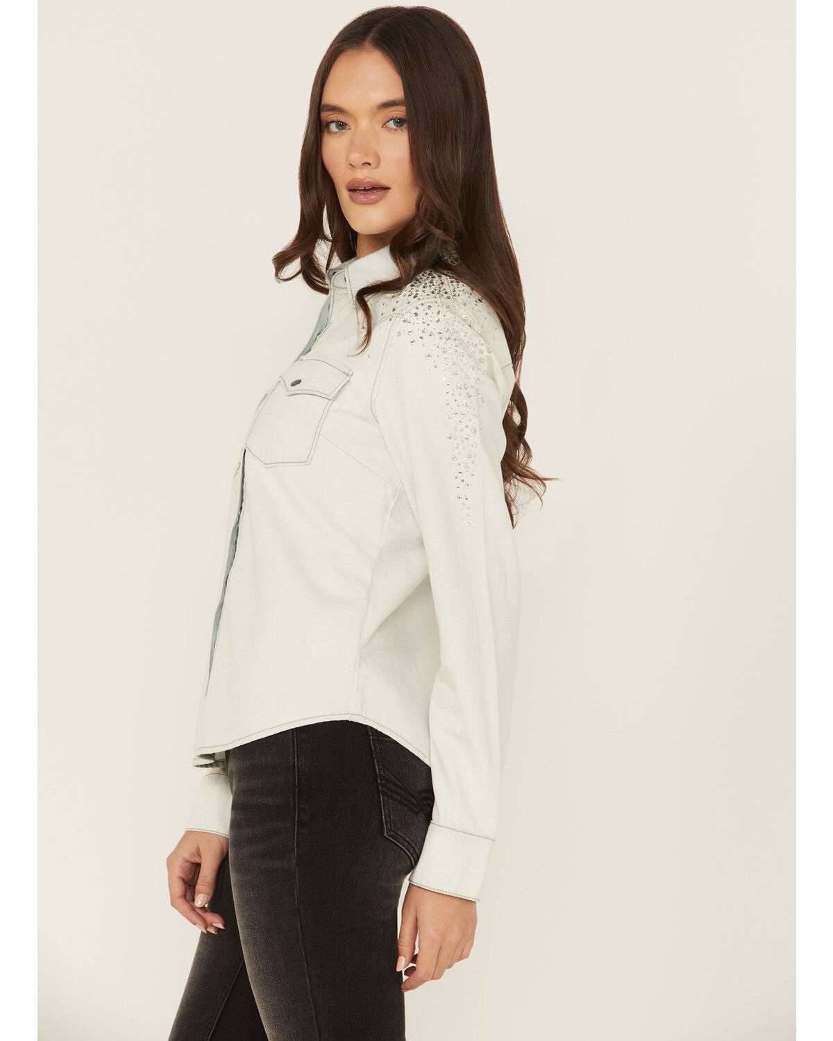 Idyllwind Women's Embellished Light Wash Long Sleeve Snap Denim Shirt