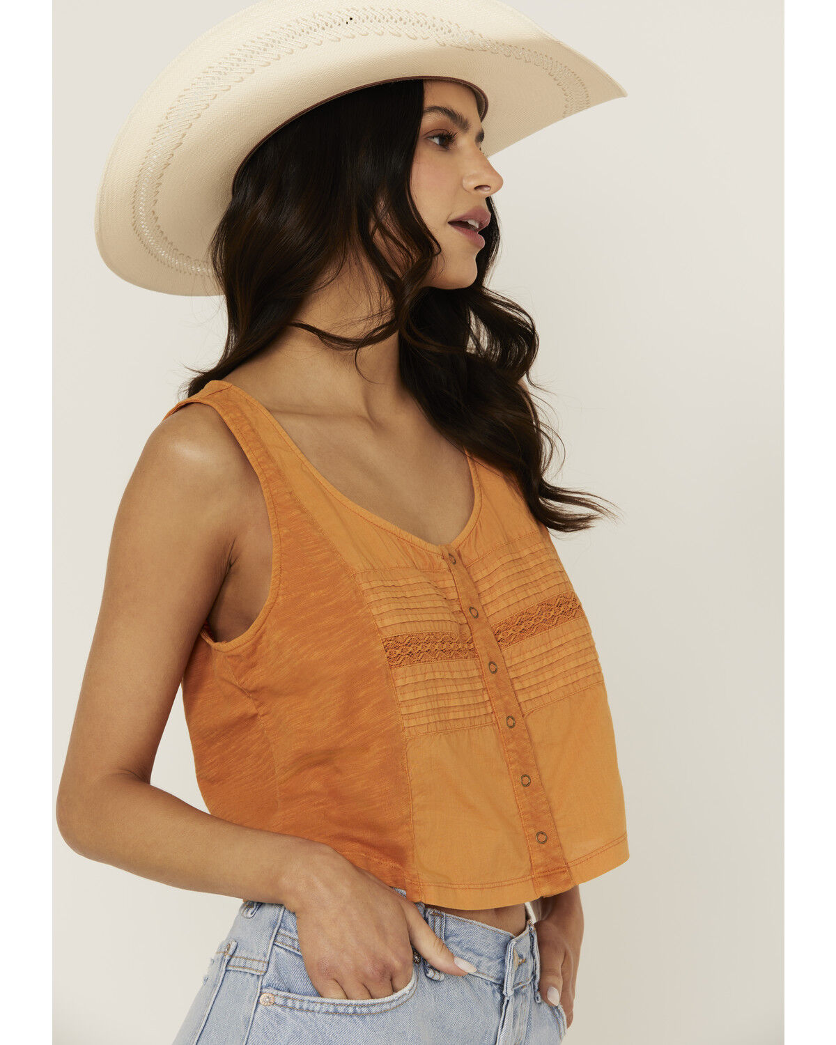 Cleo + Wolf Women's Brighton Cropped Pintuck Tank