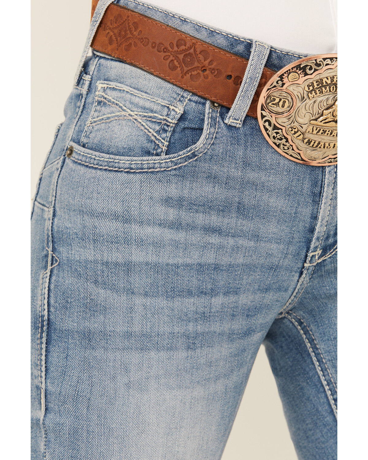 Ariat Women's Yara Light Wash Straight Stretch Denim Jeans