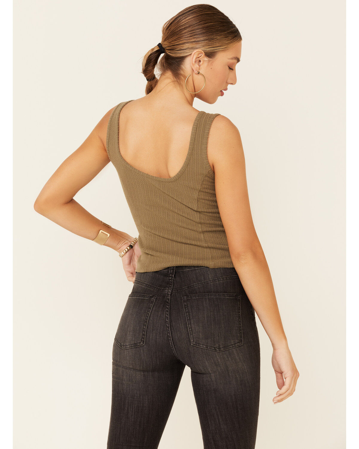 Shyanne Women's Ribbed Suede Placket Button-Down Tank Top