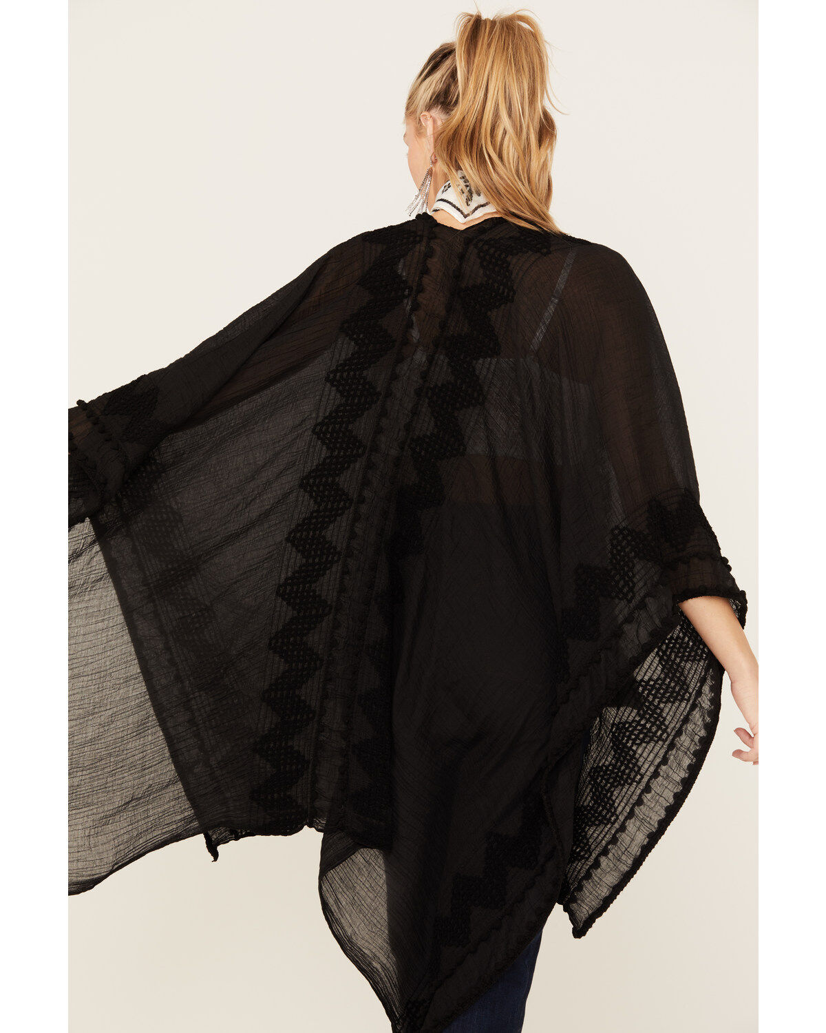 Shyanne Women's Chevron Tassel Chenille Shawl