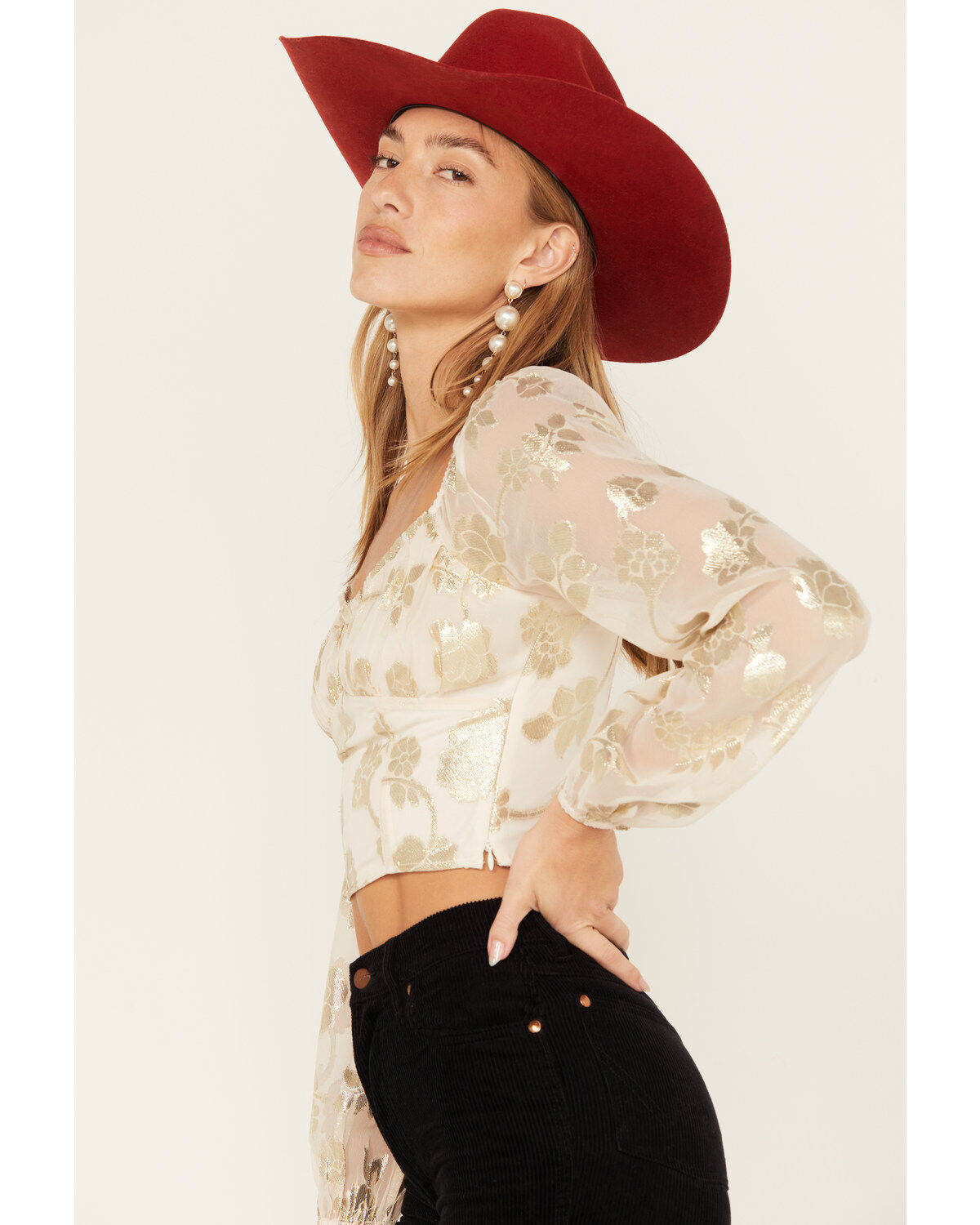 Sadie & Sage Women's Cham Afterglow Metallic Floral Print Crop Top