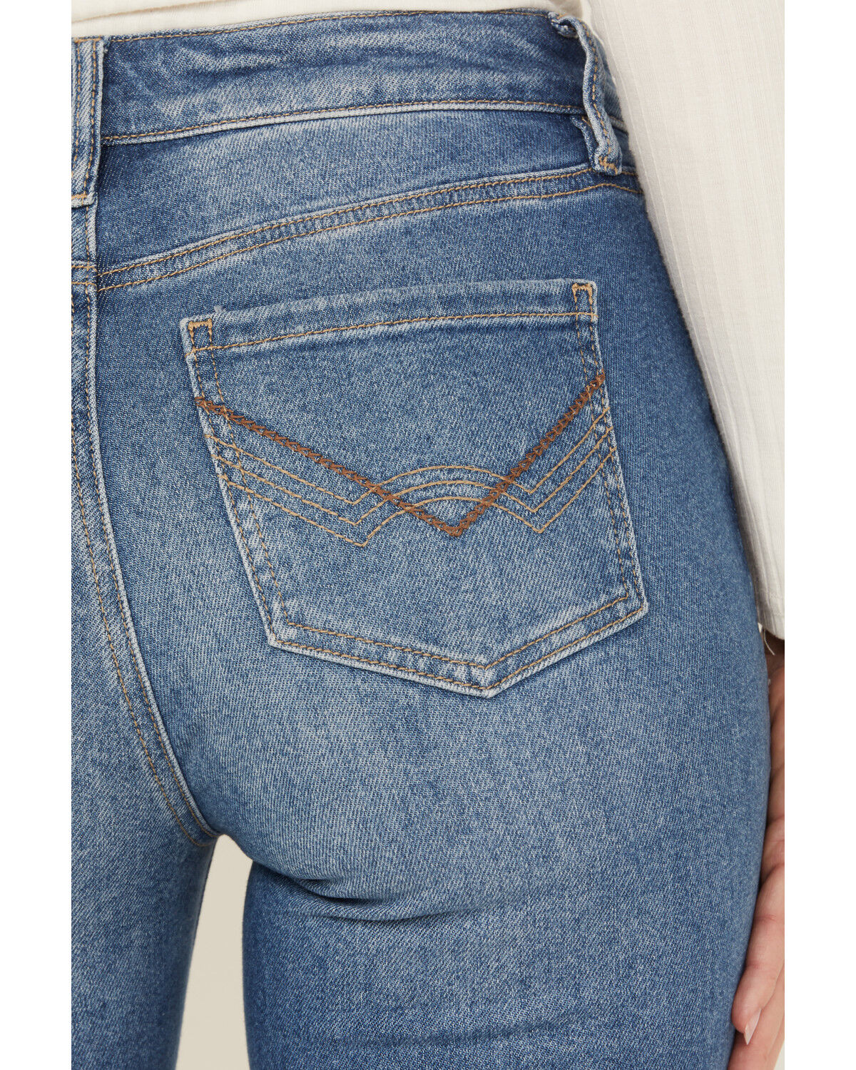 Idyllwind Women's Midland Medium Wash High Rise Bootcut Stretch Denim Jeans