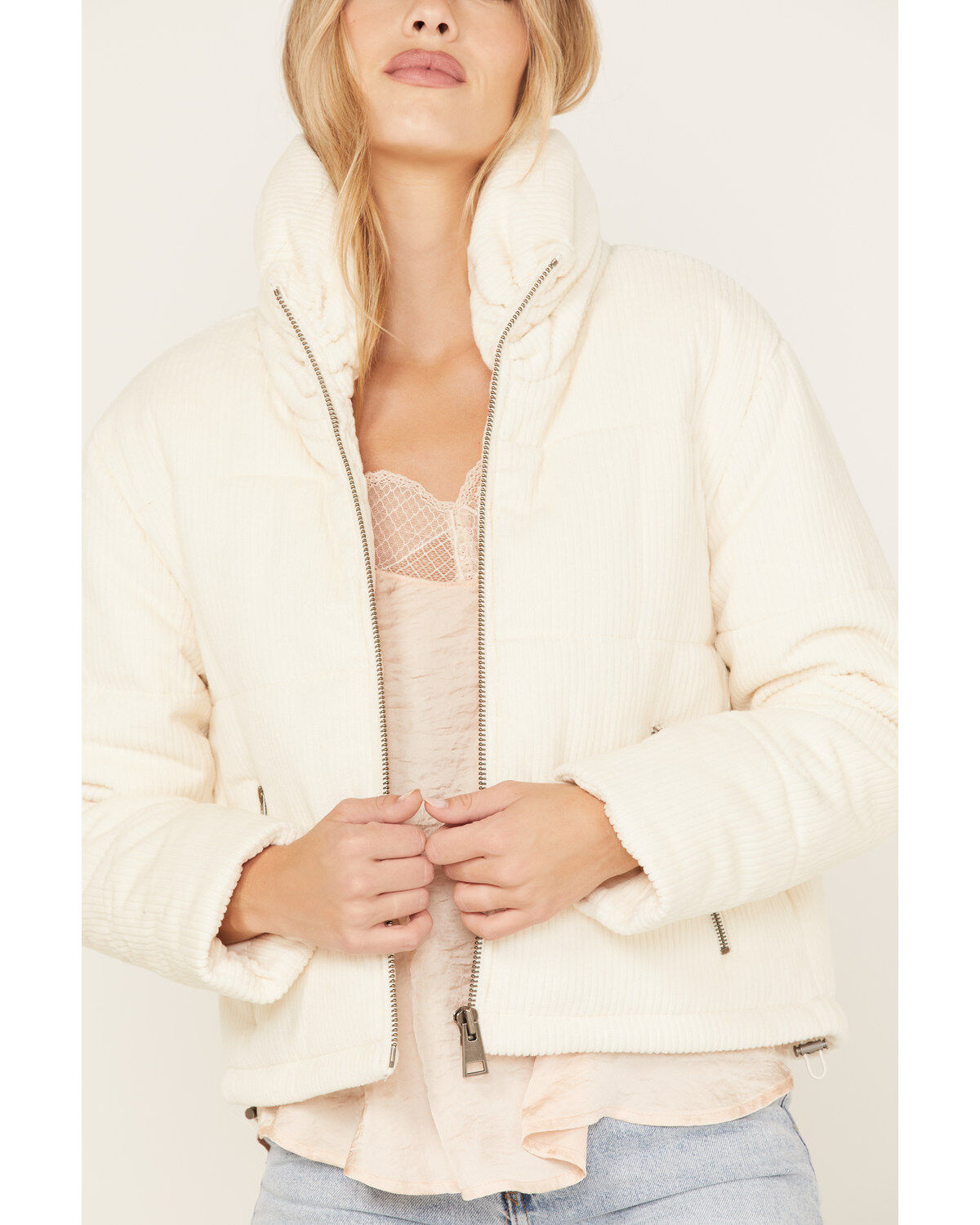 Cleo + Wolf Women's Quilted Corduroy Puffer Jacket