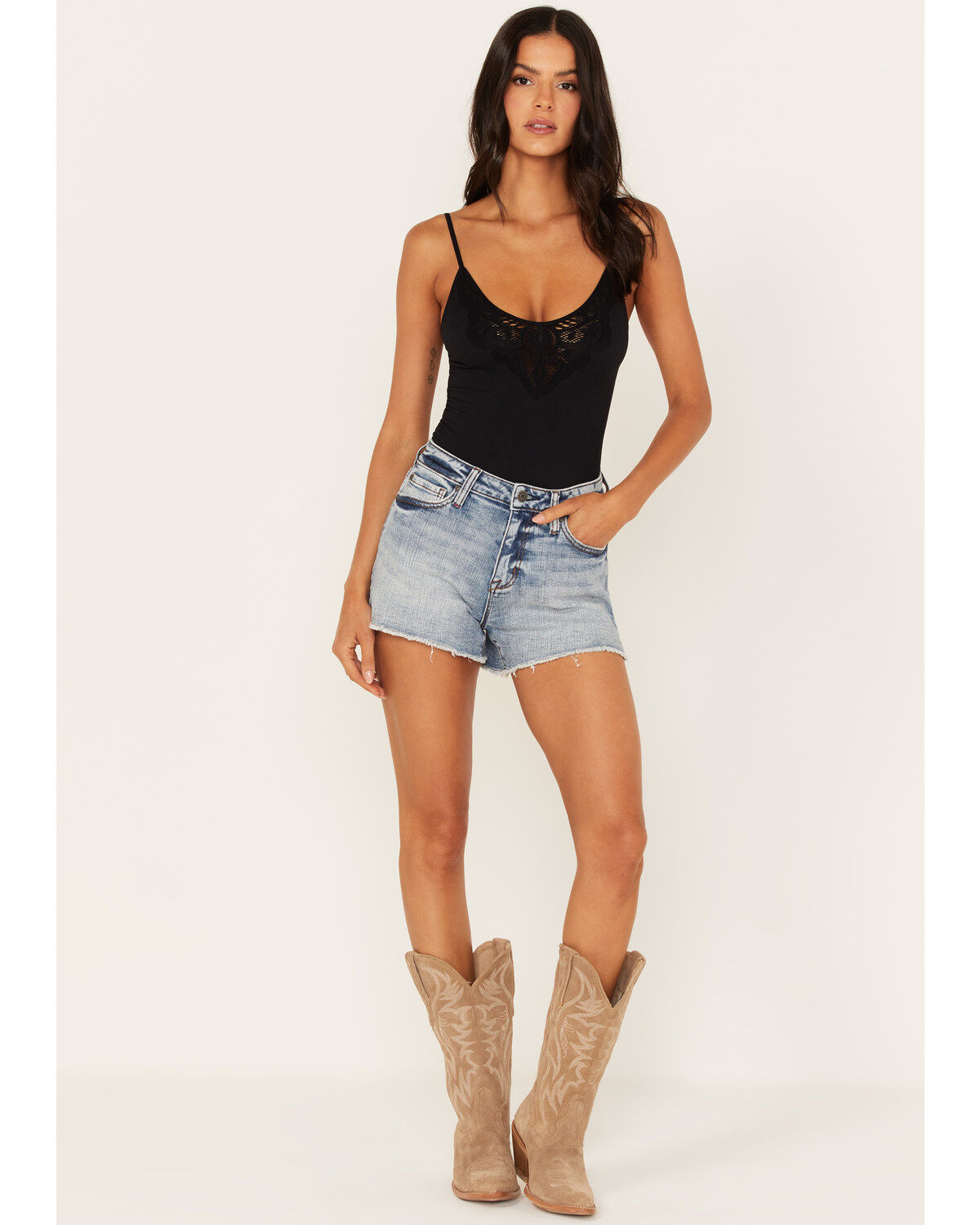 Idyllwind Women's Medium Wash Super High Risin' Raw Hem Shorts