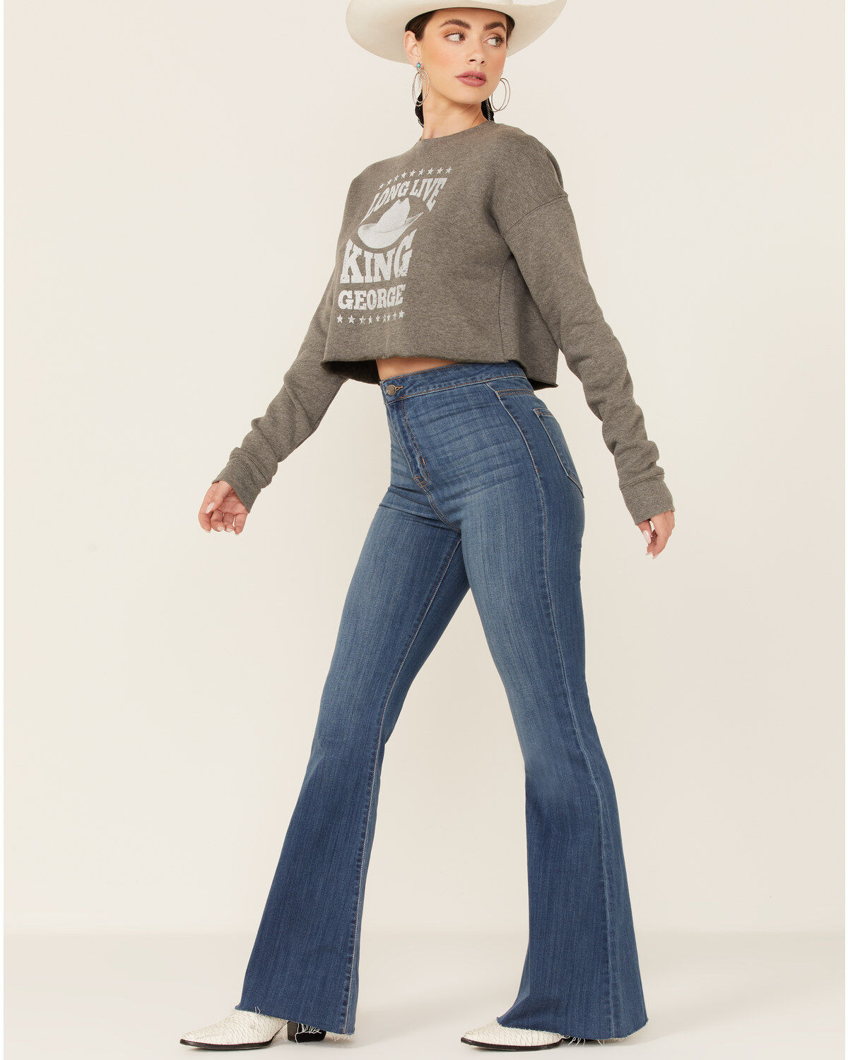 Ruby's Rubbish Women's Heather Gray Long Live King George Graphic Sweatshirt