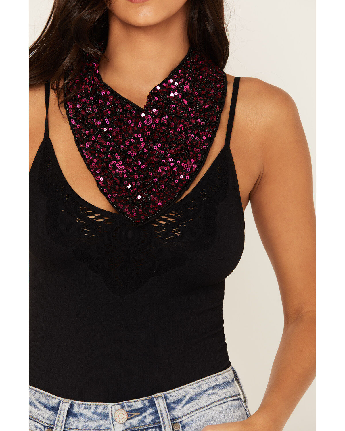 Idyllwind Women's Monroe Fuchsia Sequin Bandana Necklace