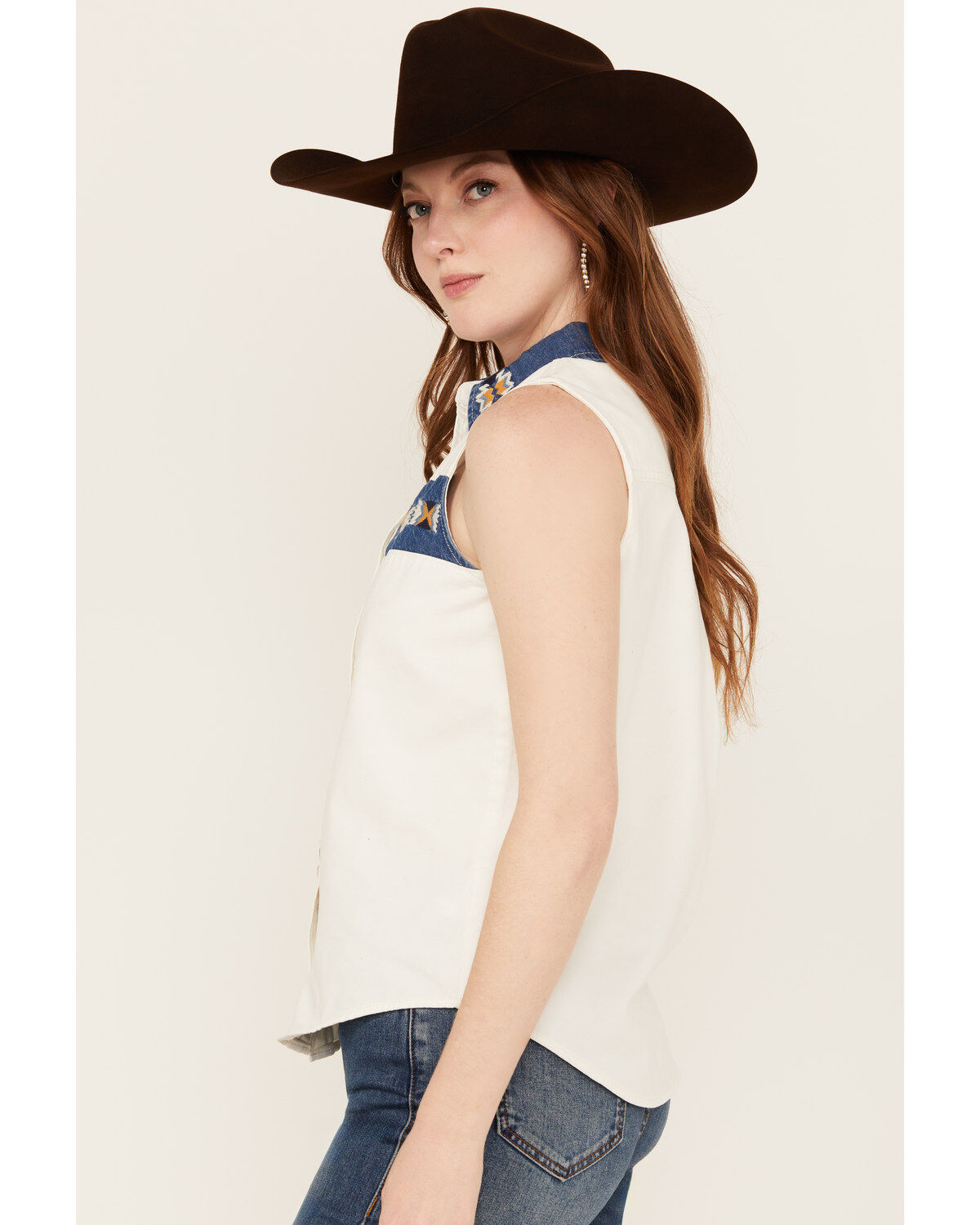 Wrangler Retro Women's Border Print Sleeveless Snap Western Shirt