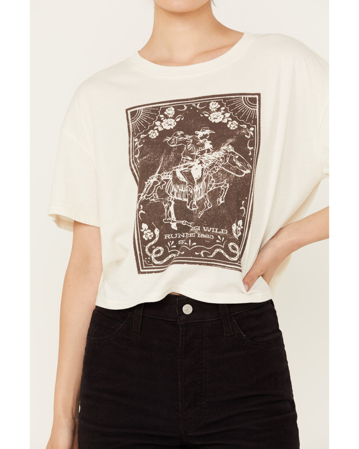 White Crow Women's Run Wild Short Sleeve Graphic Tee