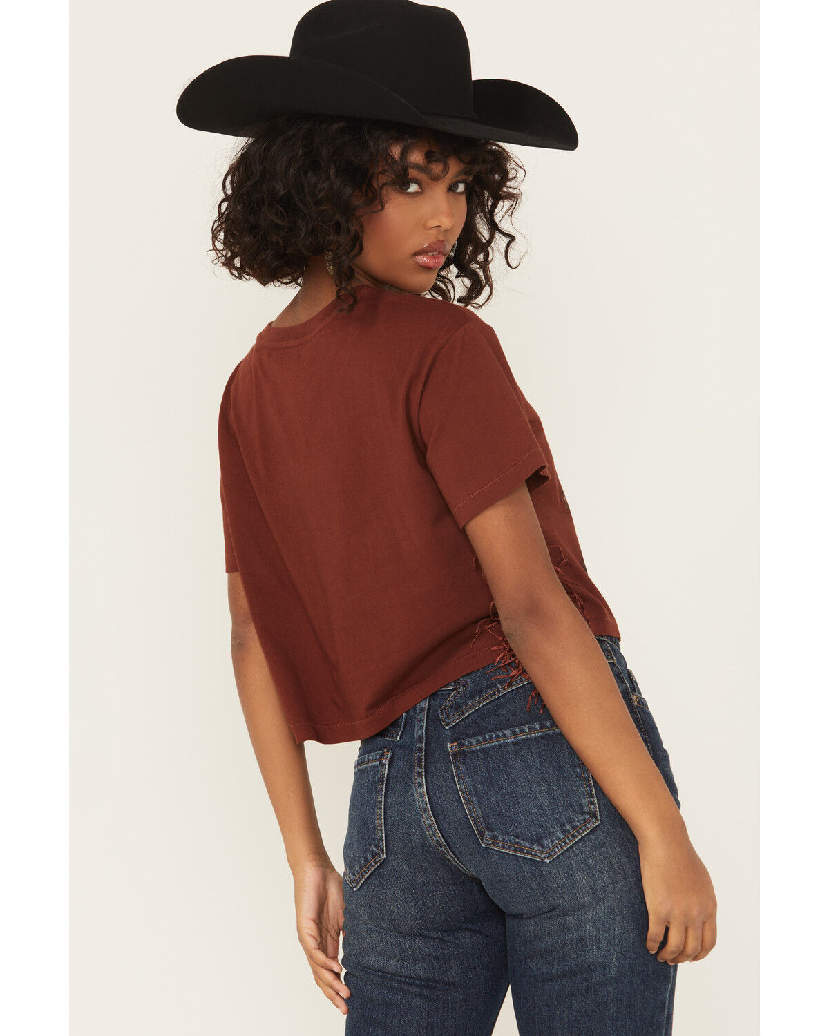 Shyanne Women's Fringe Scenic Short Sleeve Graphic Tee