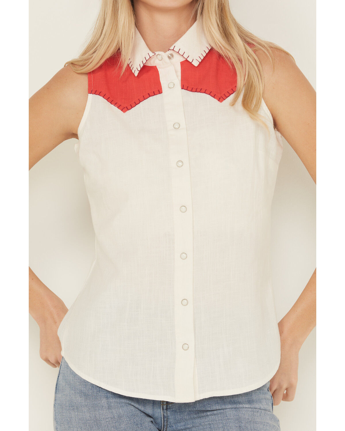 Idyllwind Women's Plainweave Contrast Yoke Sleeveless Snap Western Shirt