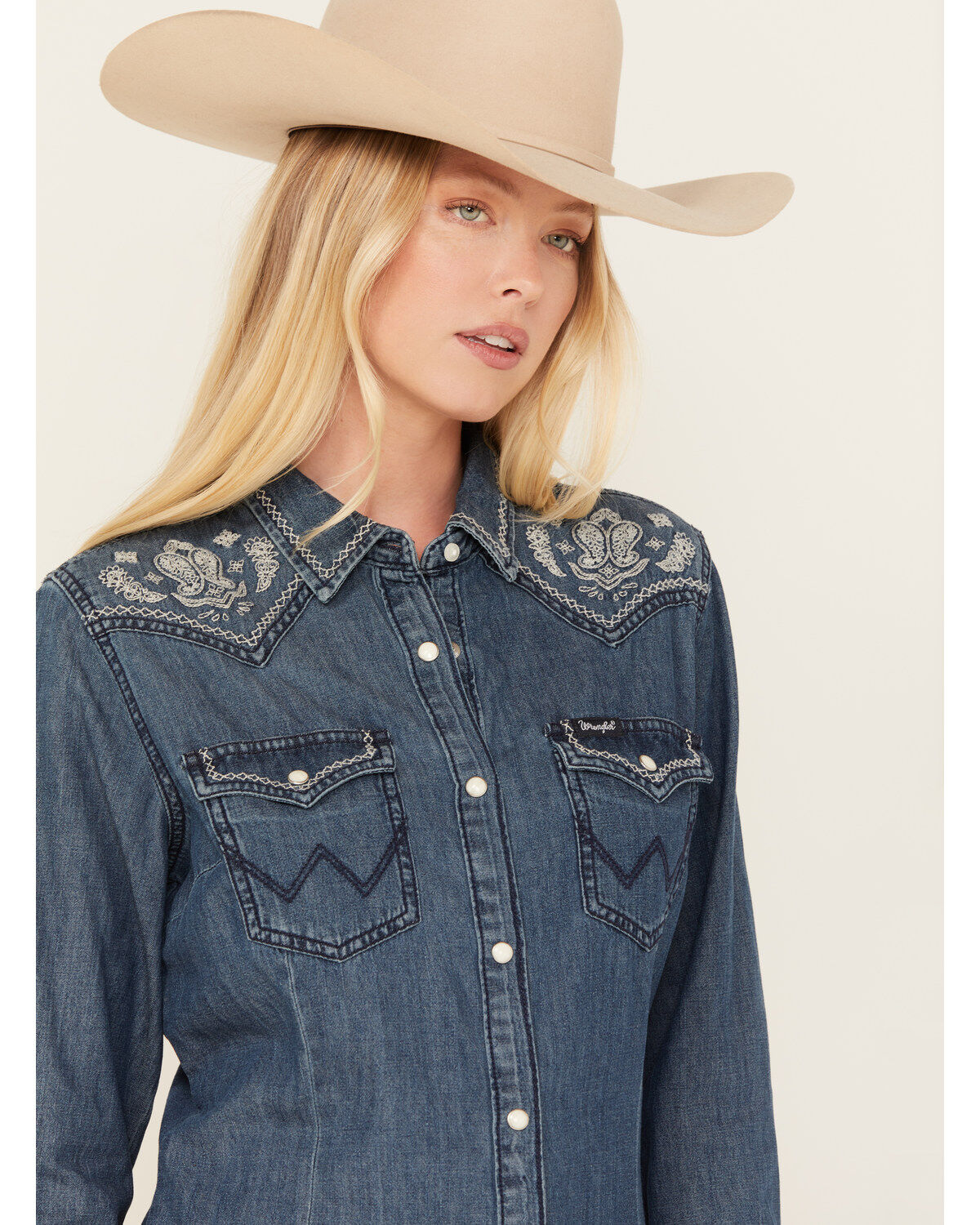 Wrangler Retro Women's Dark Wash Denim Embroidered Long Sleeve Western Shirt