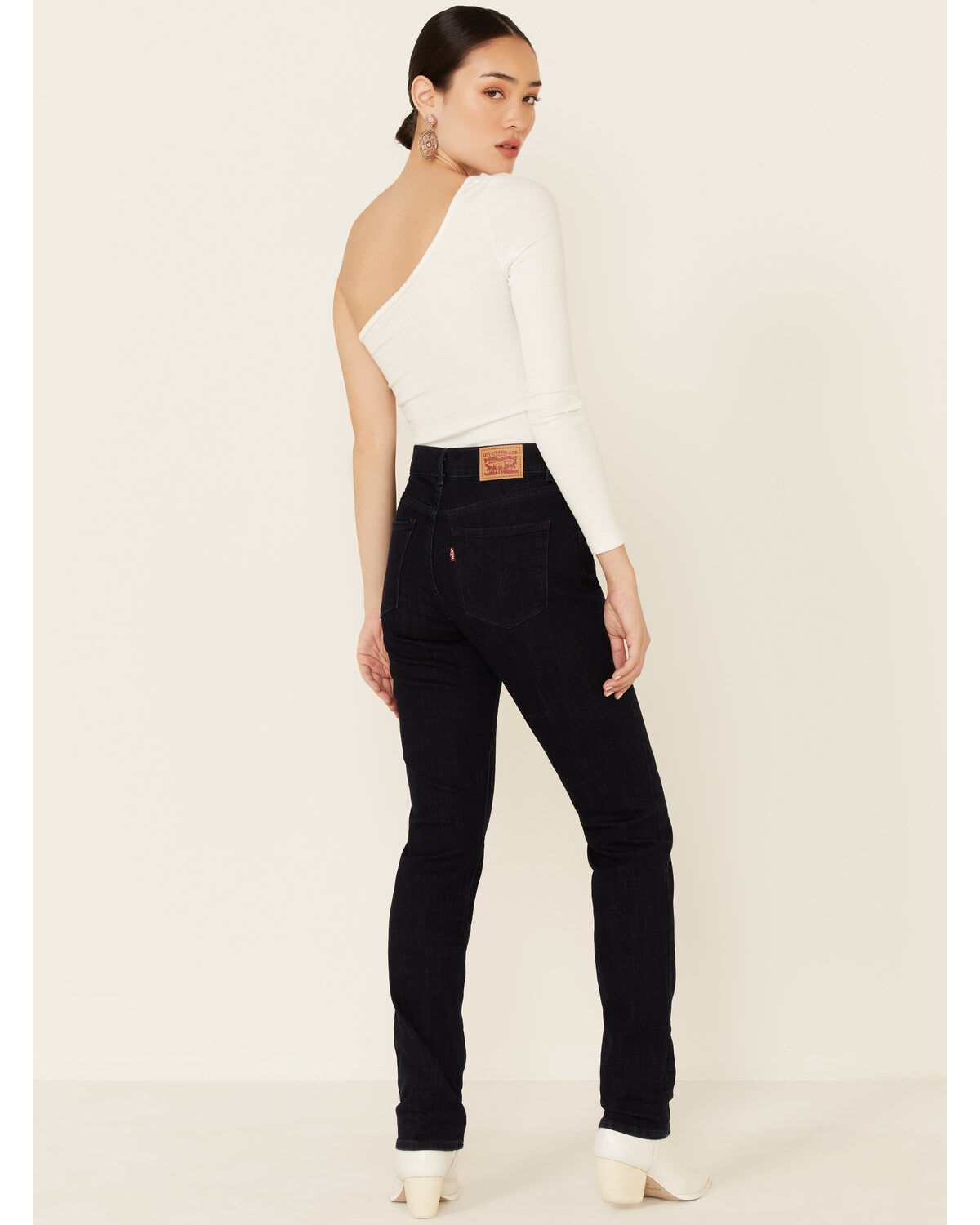 Levi’s Women's Classic Straight Fit Jeans