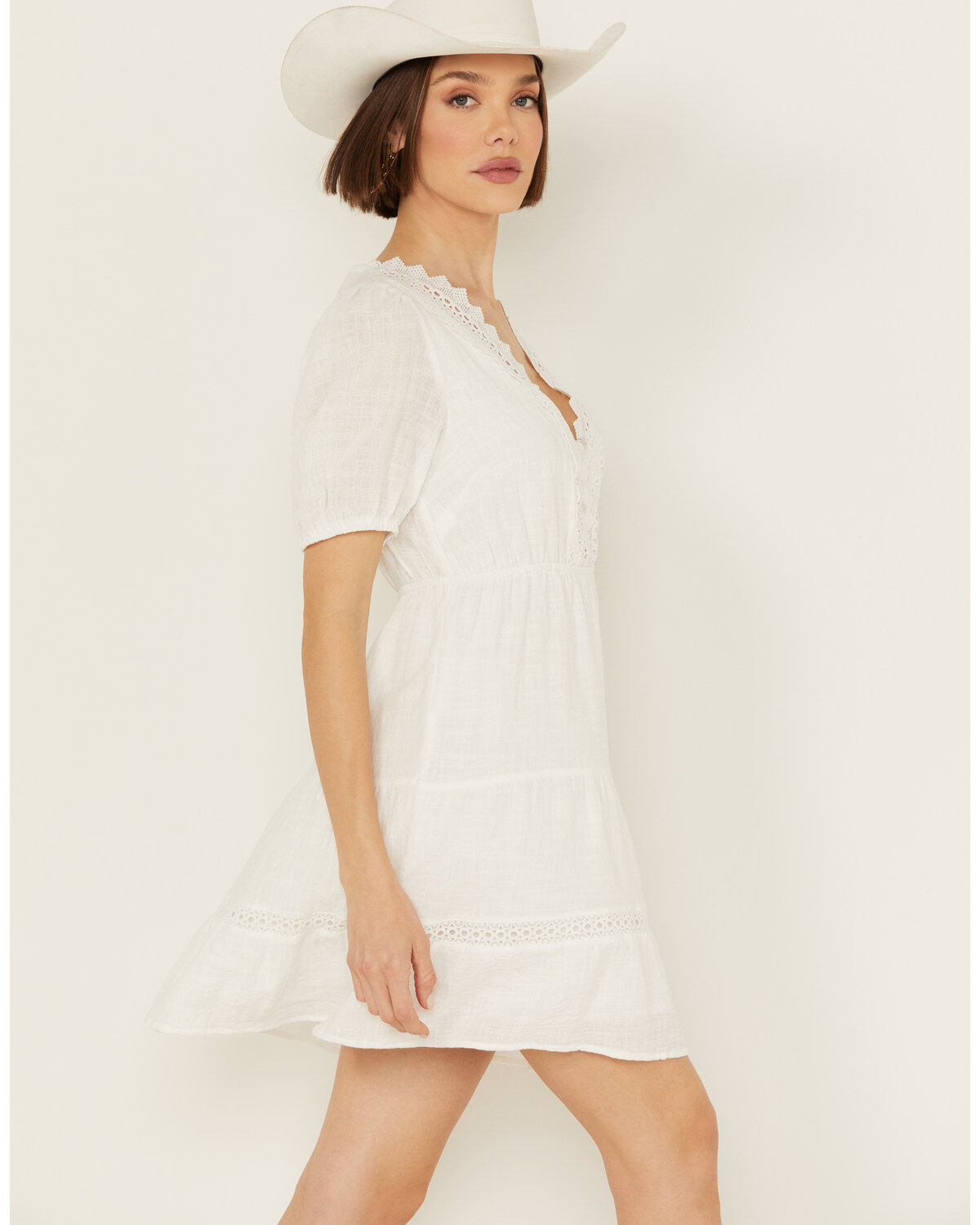 Yura Women's Lace Trim Short Sleeve Mini Dress