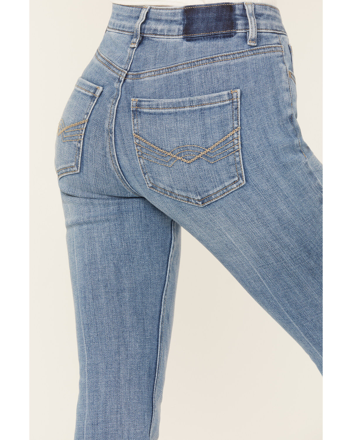 Idyllwind Women's Atwood Light Wash Rebel Mid Rise Stretch Bootcut Jeans