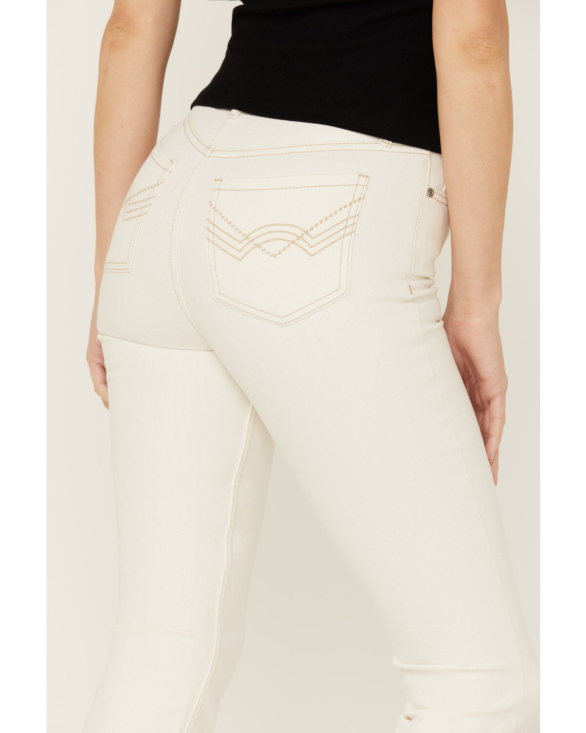 Idyllwind Women's Rebel Natural Wash Signature Back Pocket Mid Rise Flare Jeans