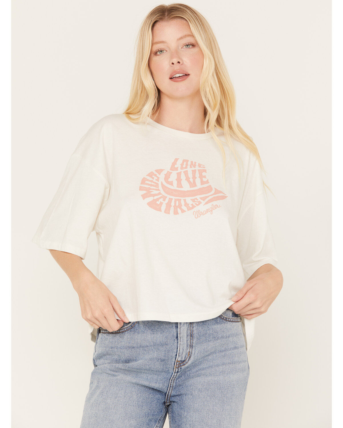 Wrangler Retro Women's Long Live Cowgirls Graphic Cropped Boxy Tee
