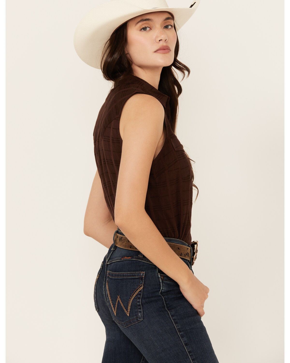 Shyanne Women's Shadow Striped Sleeveless Button-Down Western Shirt