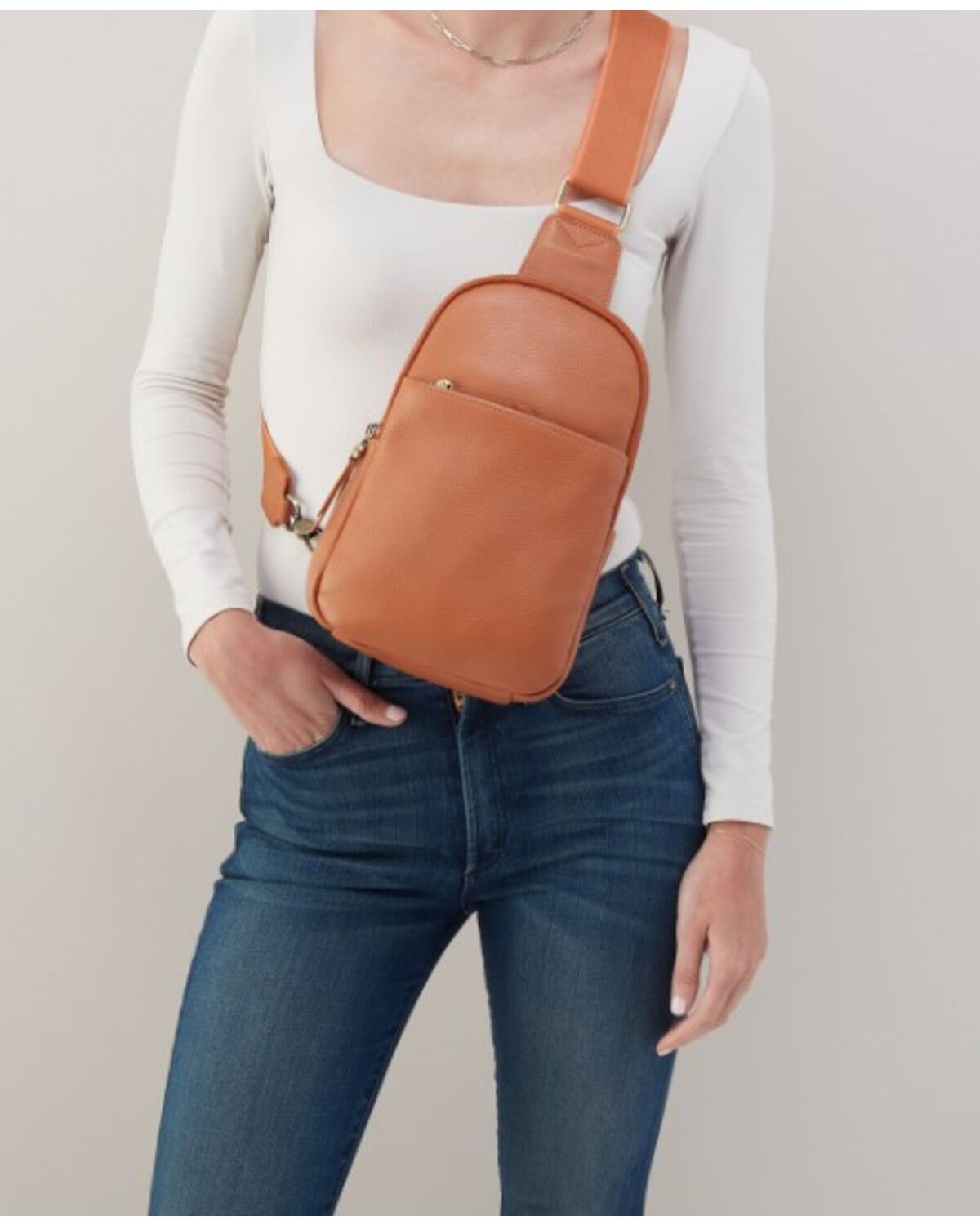 Hobo Women's Cass Sling Crossbody Bag