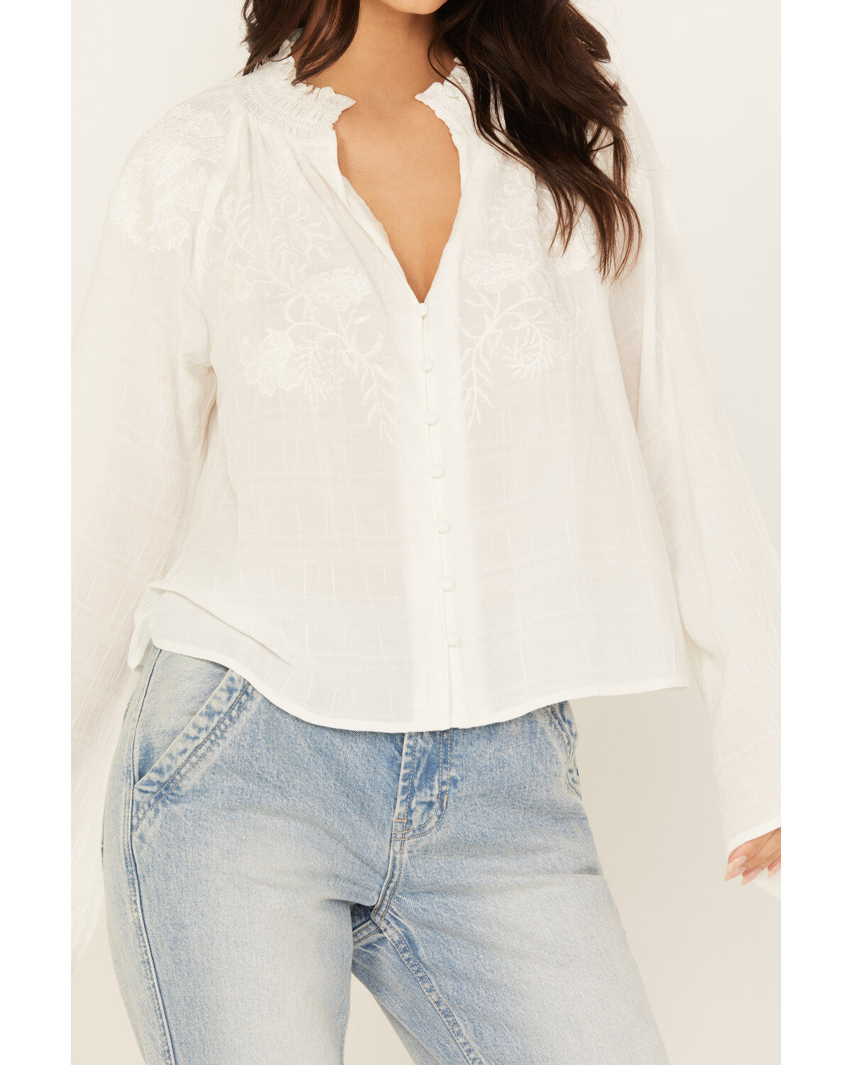 Cleo + Wolf Women's Cropped Button-Down Blouse