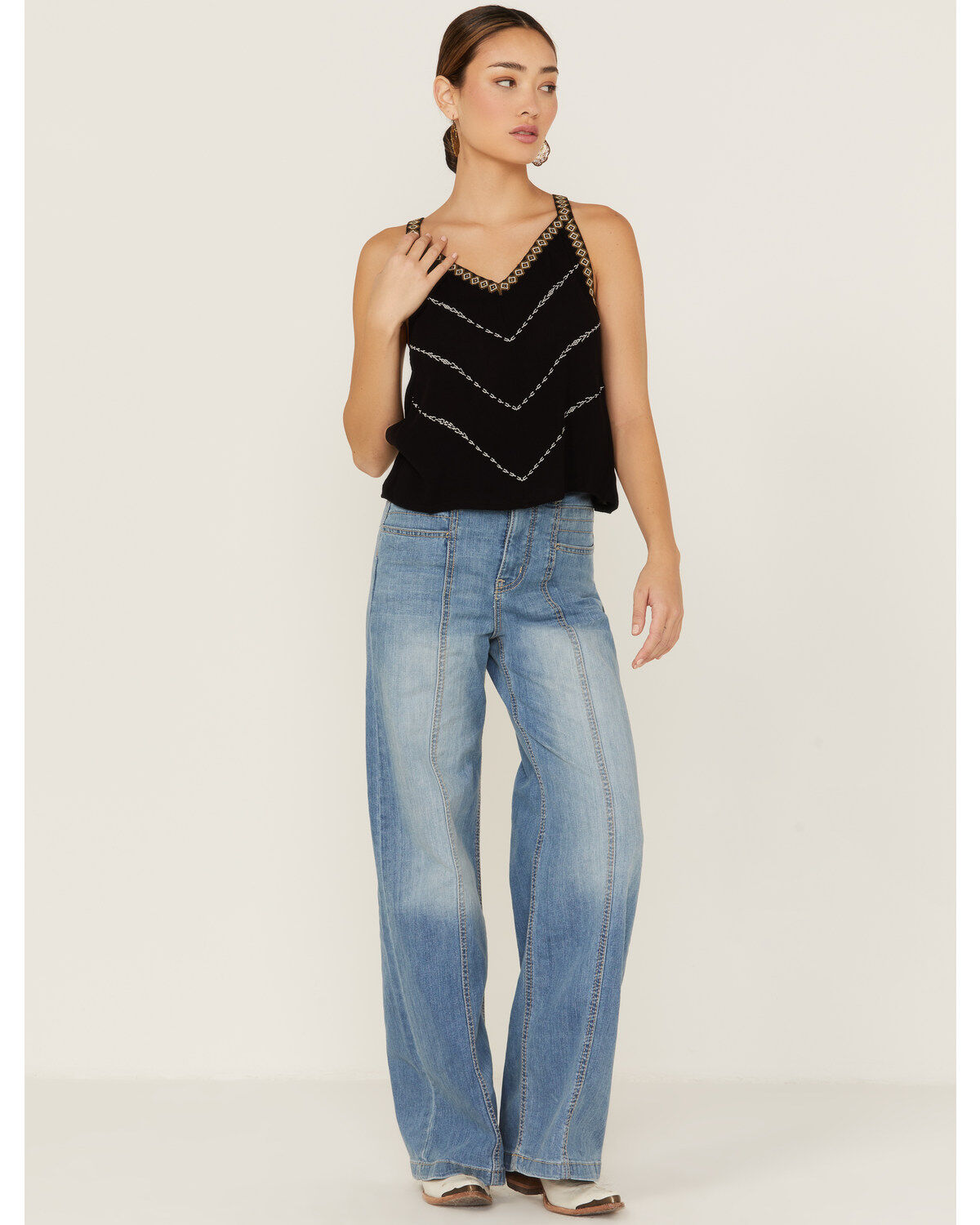 Shyanne Women's Southwestern Embroidered V-Neck Cami