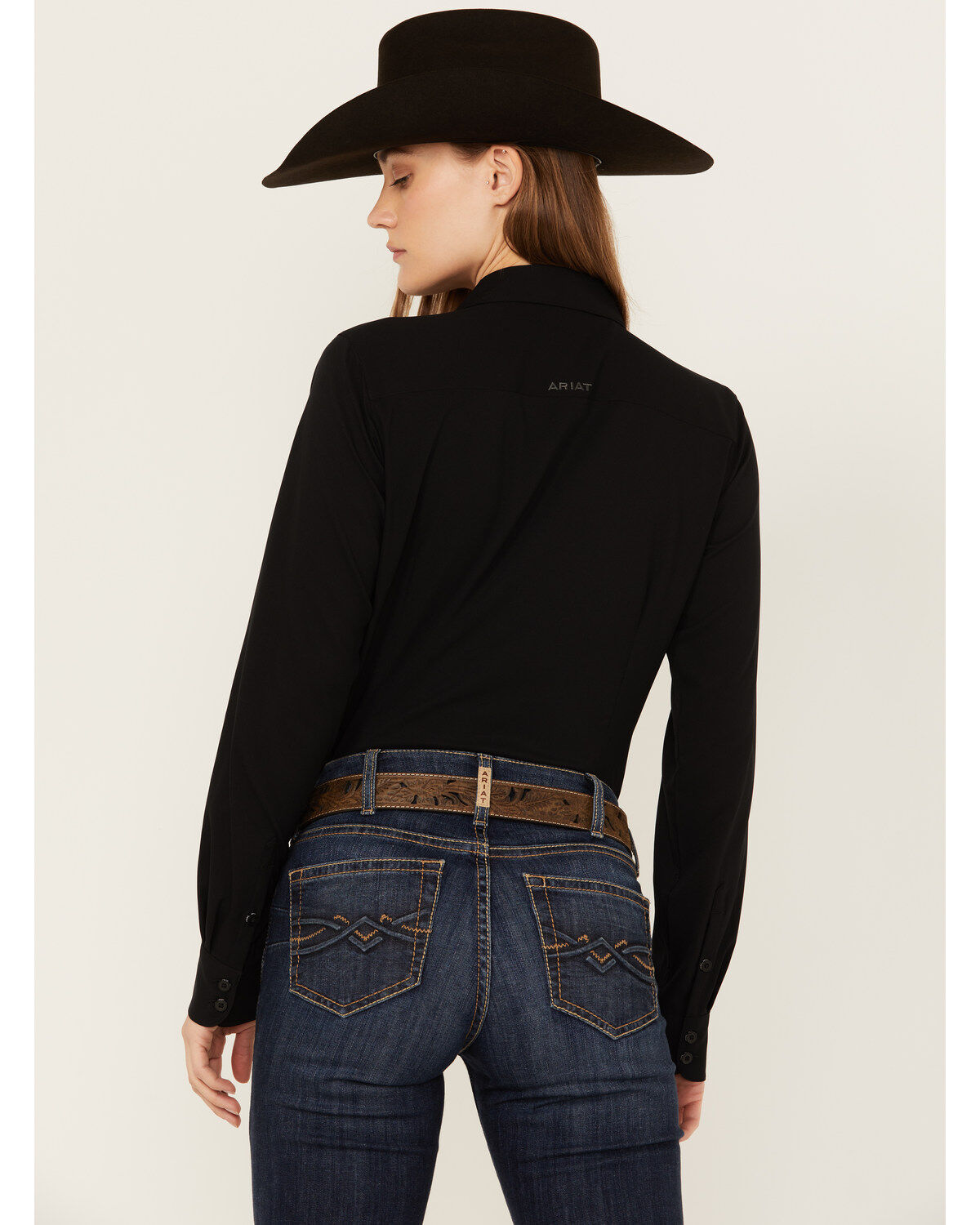 Ariat Women's Solid Long Sleeve Button-Down Performance Western Shirt