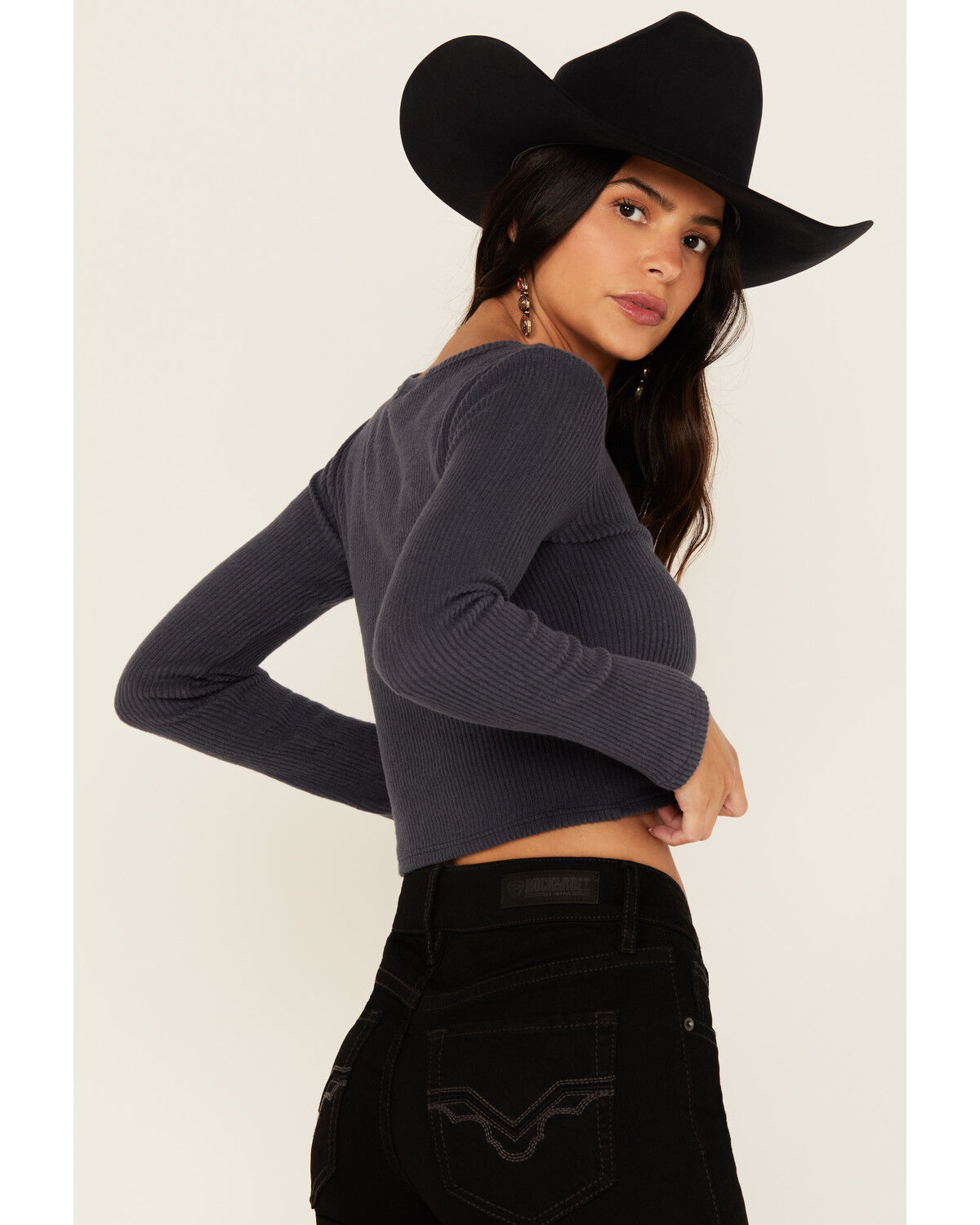 Originality Women's Solid Rib Knit Long Sleeve Cropped Shirt